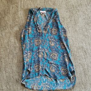 High low sleeveless blouse